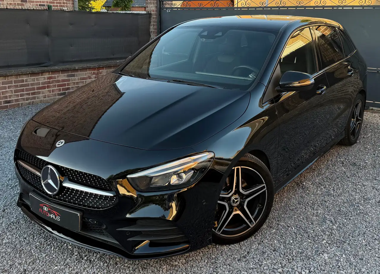 Mercedes-Benz B 180