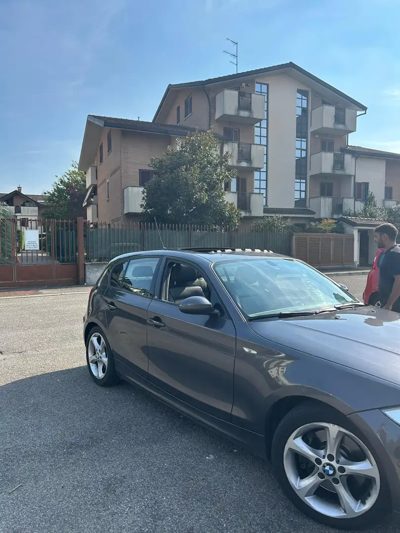 BMW 123 123d 5p Futura dpf - 2