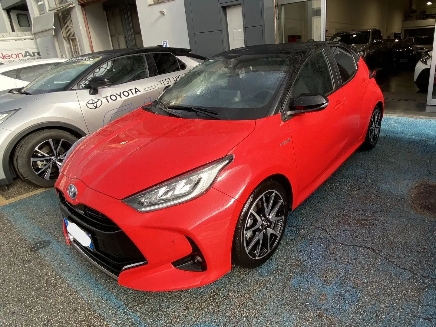 Toyota Yaris Yaris IV 2020 1.5h Premiere Rojo - 2