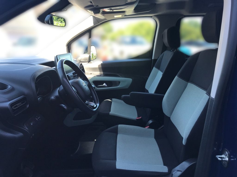 Citroen Berlingo XL PureTech 110 SHINE — photo 7
