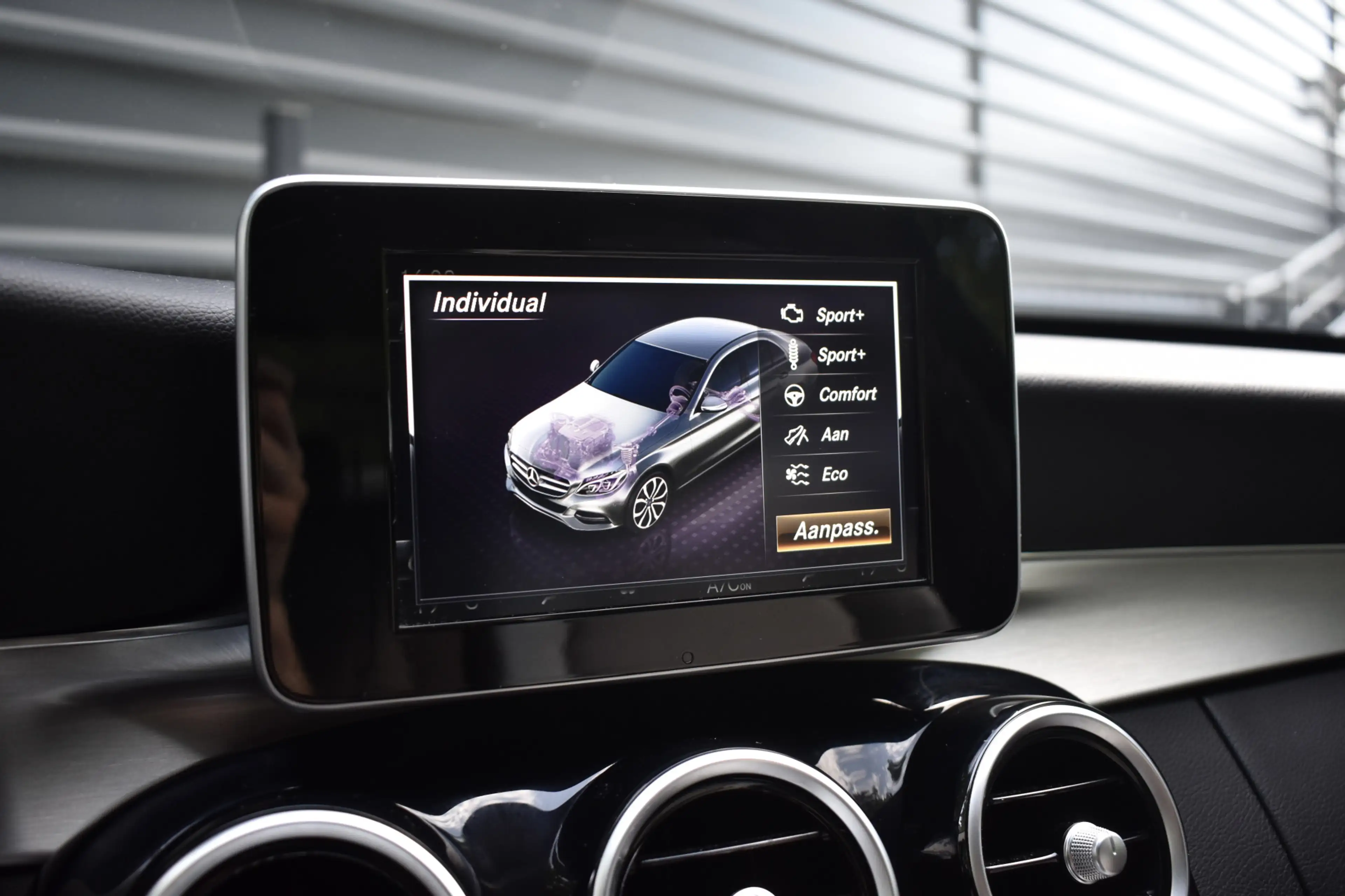 Mercedes-Benz C 350 e | Luchtvering | Trekhaak | 360 Camera | Memory S — photo 14