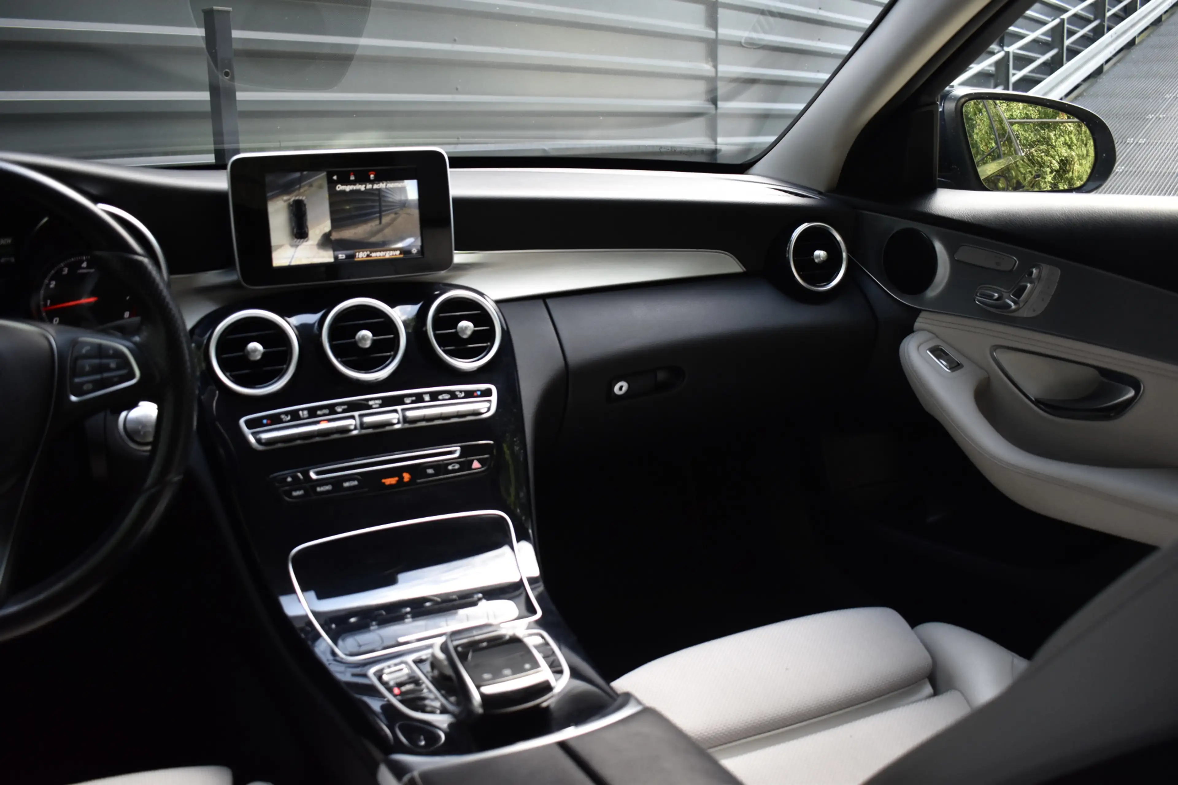 Mercedes-Benz C 350 e | Luchtvering | Trekhaak | 360 Camera | Memory S — photo 27