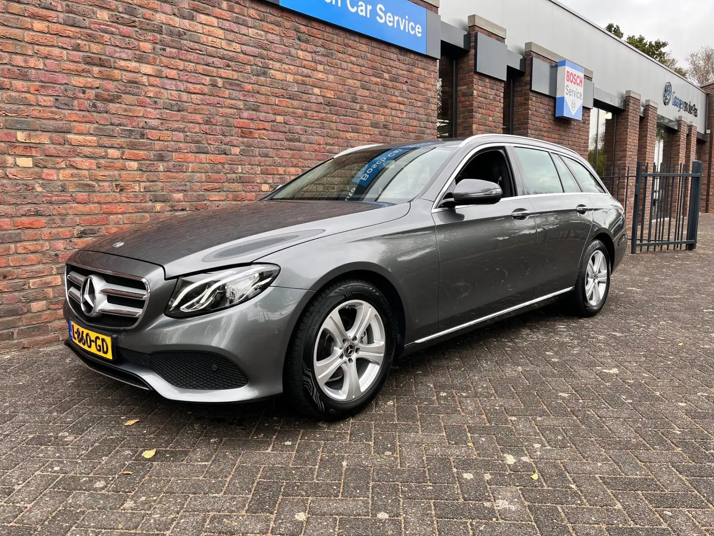 Mercedes-Benz E 220 Estate d Premium Camera PDC LED Grijs - 1