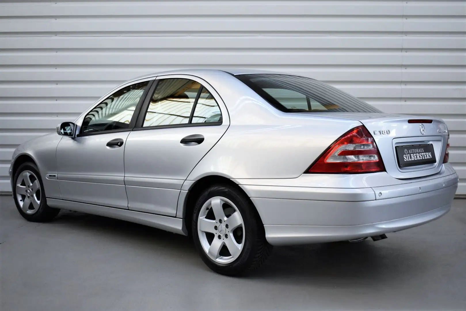 Mercedes-Benz C 180 K.+Klima+Sitzheizung+PDC+Tempomat Silber - 2