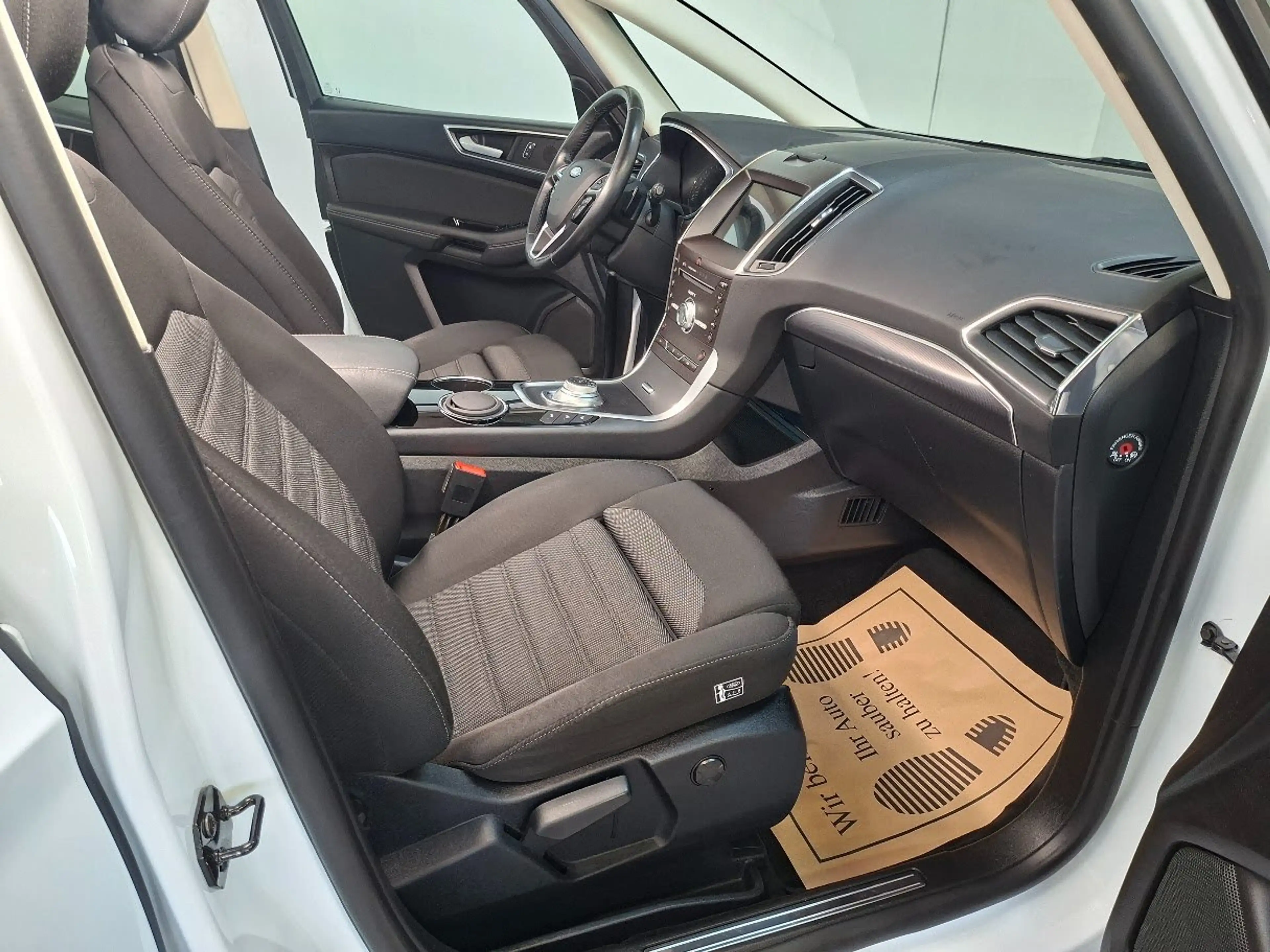Ford S-Max 2.0 EcoBlue Titanium Aut. AHK, ACC, LED, W-Paket — photo 9