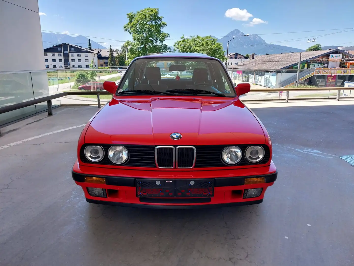 BMW 318 318i Rot - 2