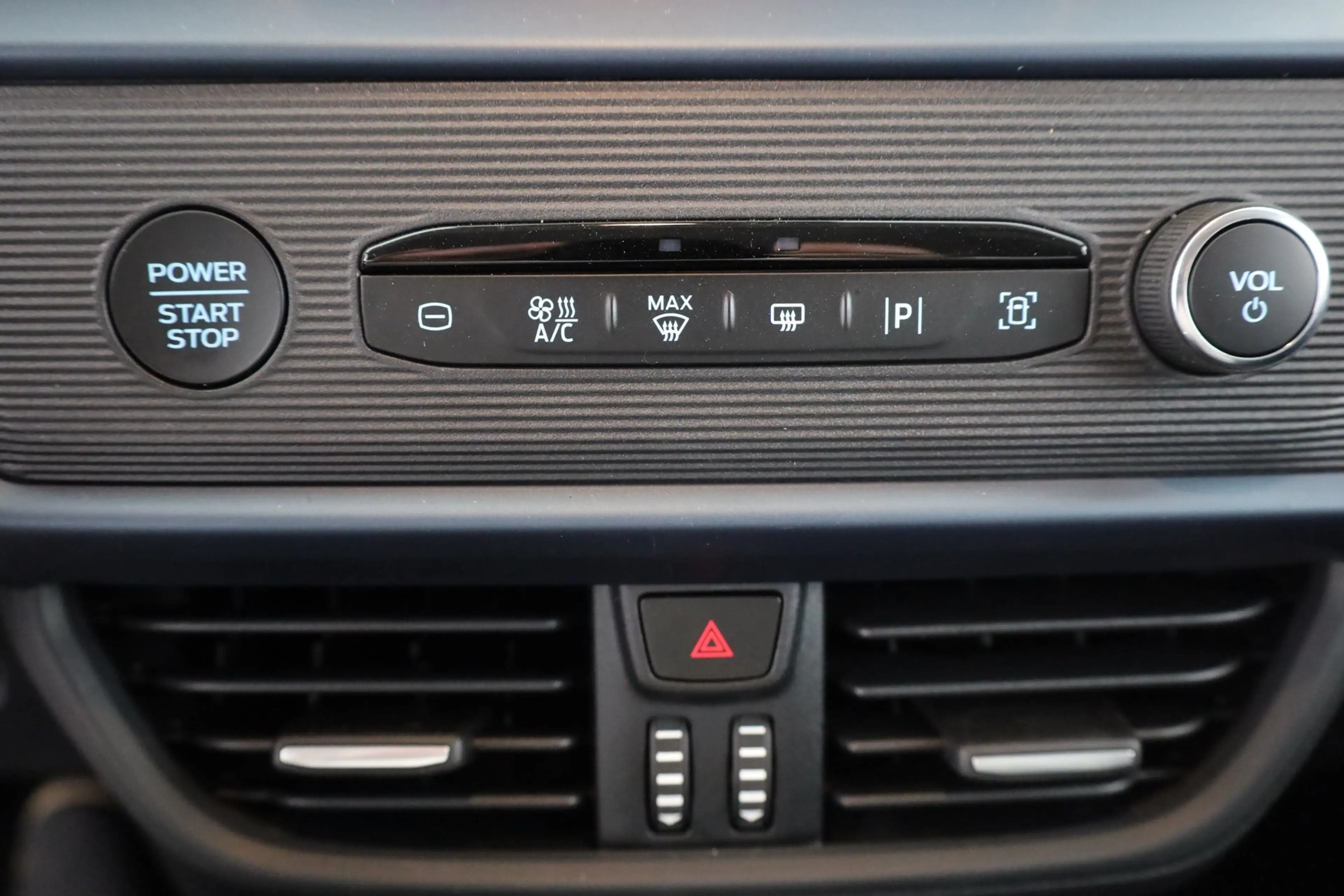 Ford Tourneo Courier Active 1.0 EB Aut. Navi Kamera AHK — photo 12
