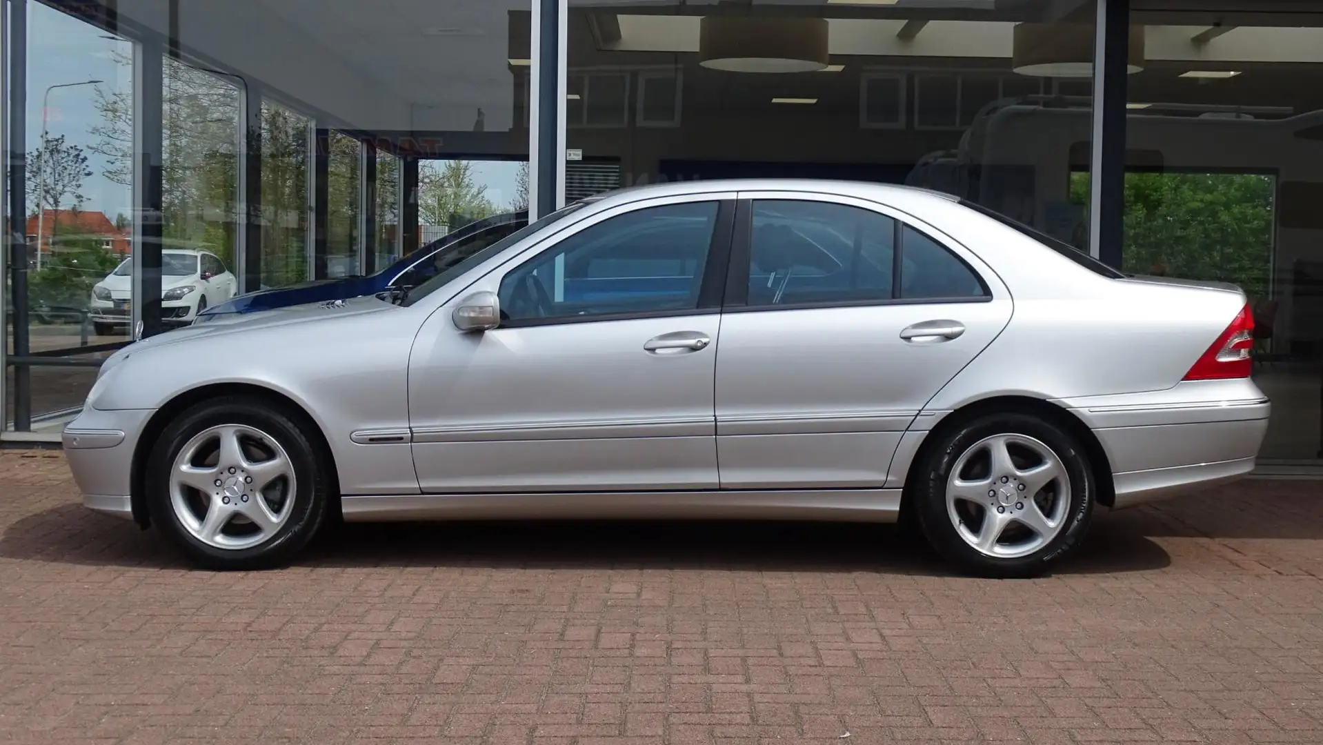 Mercedes-Benz C 180 Avantgarde | Airco | Youngtimer | Origineel Nederl Gris - 2