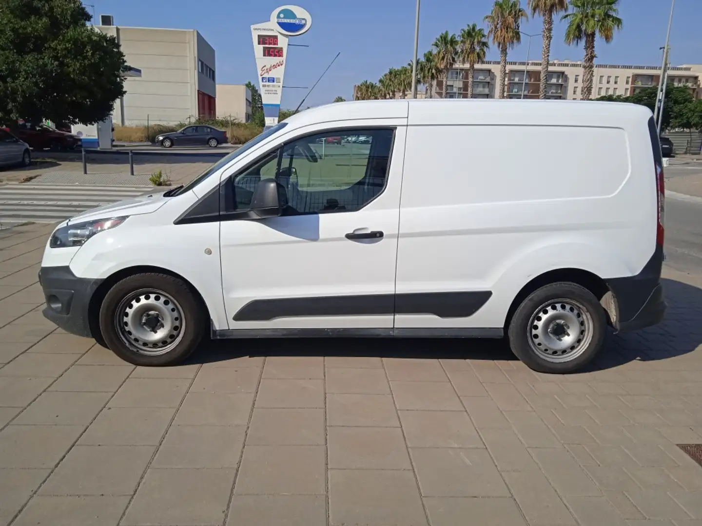 Ford Connect Comercial FT 200 Van L1 S&S Ambiente 75 Blanc - 1