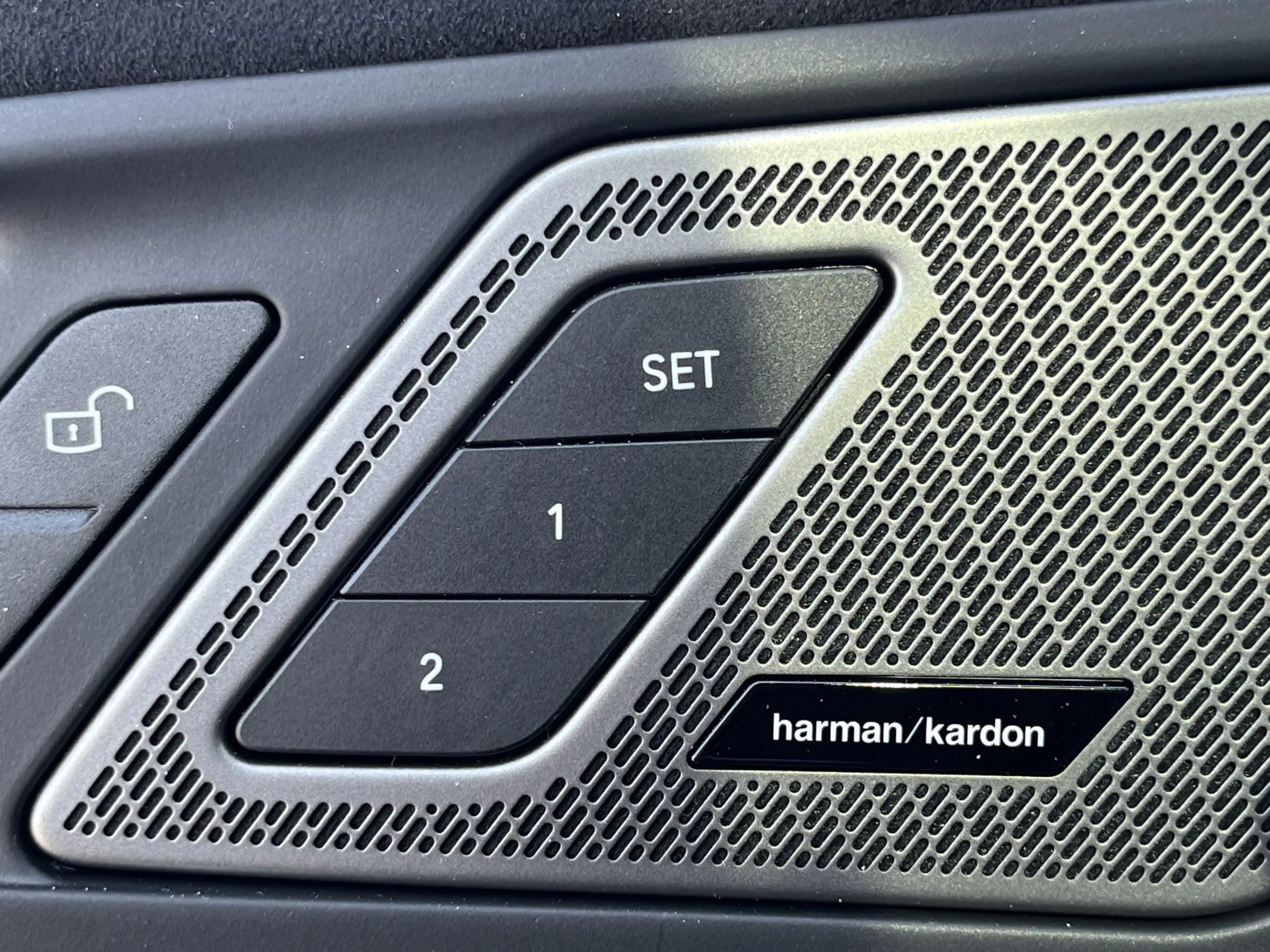 BMW X1 xDrive25e | M-Sport Pro | 20 inch | Panoramadak | — photo 11