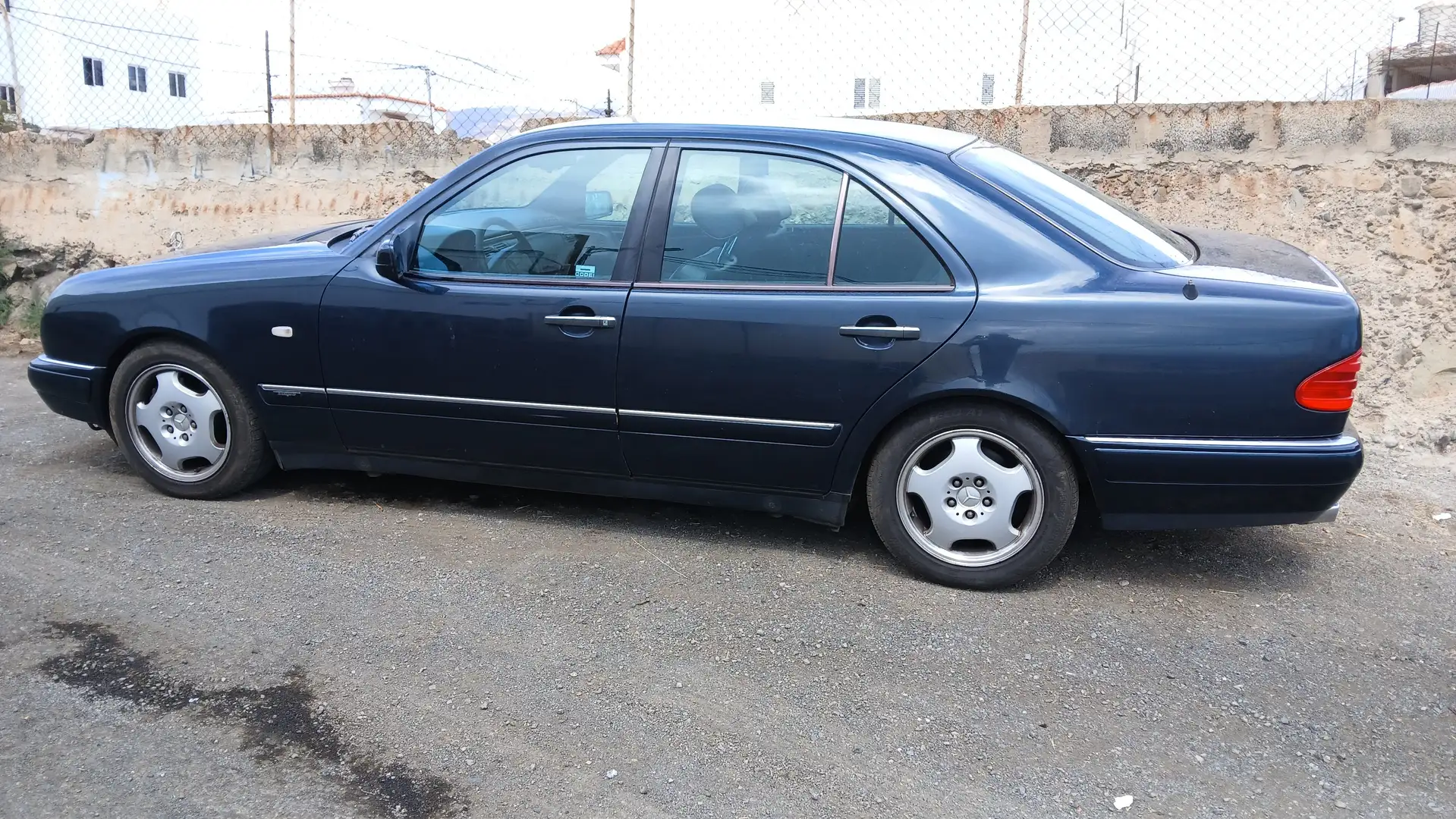 Mercedes-Benz E 420 E 420 Avantgarde Avantgarde Blu/Azzurro - 1