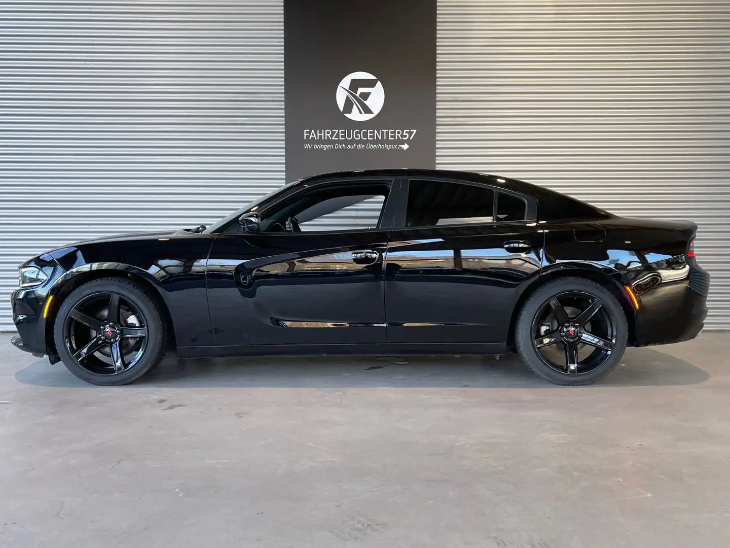 Dodge Charger SXT 3.6L V6/RÜCKFAHRKAMERA/CARPLAY Schwarz - 2