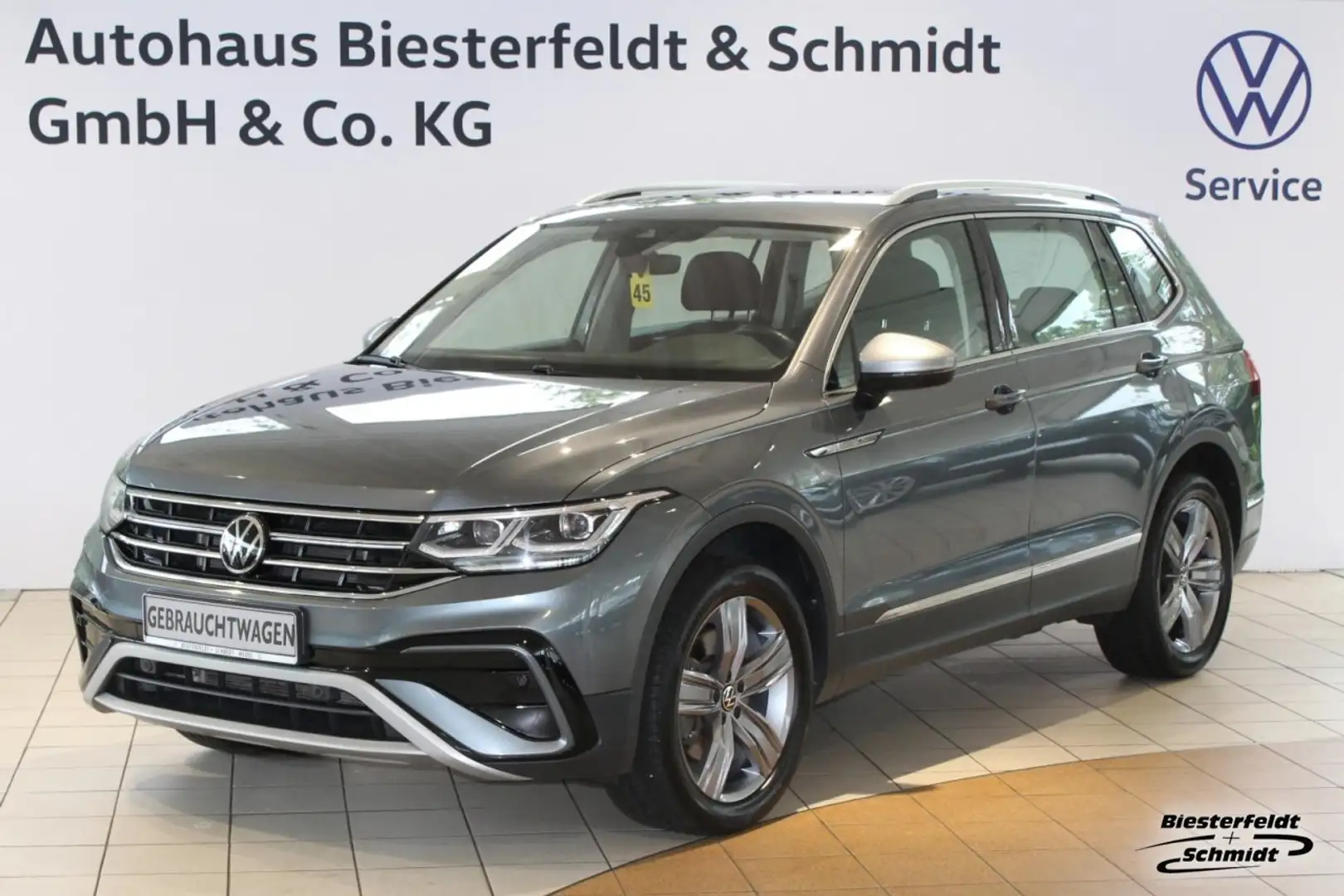 Volkswagen Tiguan Allspace 2.0TDI DSG 4M LED Pano AHK Navi Klima Navi Grijs - 1