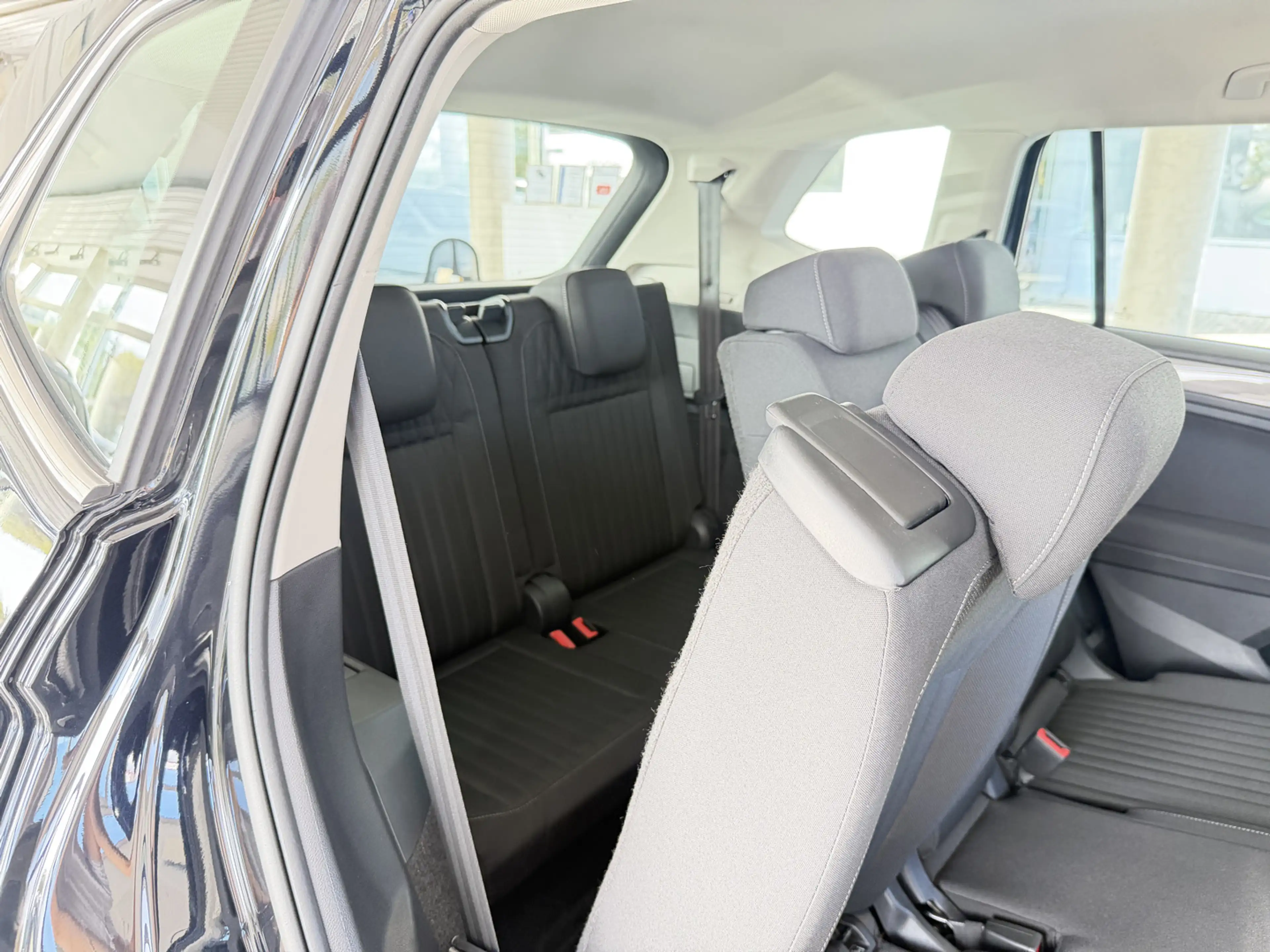 Volkswagen Tiguan Allspace Life 1.5 TSI 7.SI DSG NAVI LED PDC SHZG AHK BT — photo 12
