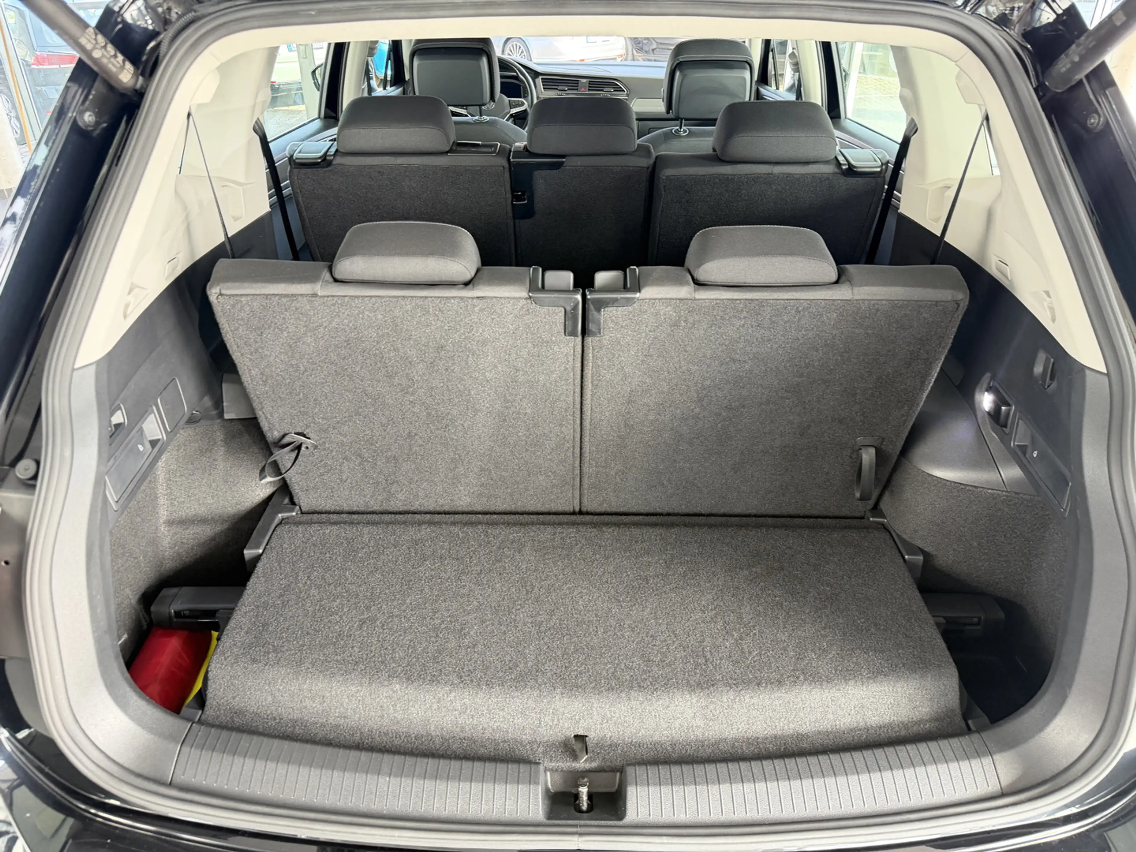 Volkswagen Tiguan Allspace Life 1.5 TSI 7.SI DSG NAVI LED PDC SHZG AHK BT — photo 5
