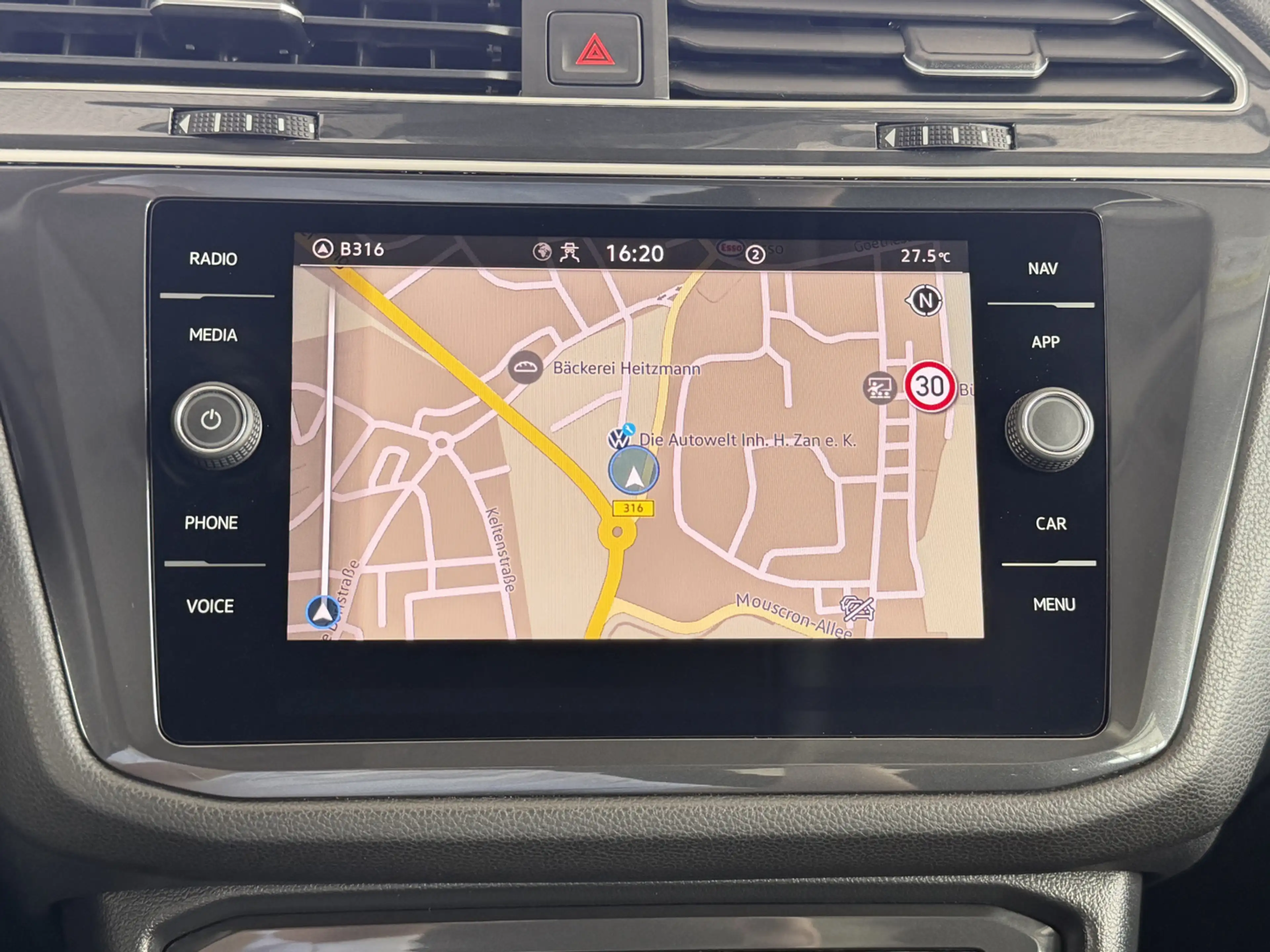 Volkswagen Tiguan Allspace Life 1.5 TSI 7.SI DSG NAVI LED PDC SHZG AHK BT — photo 14