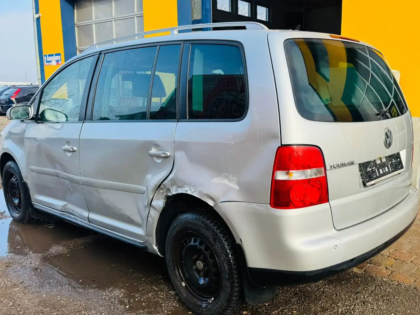 Volkswagen Touran Highline 1,9 TDI DPF DSG Gris - 2