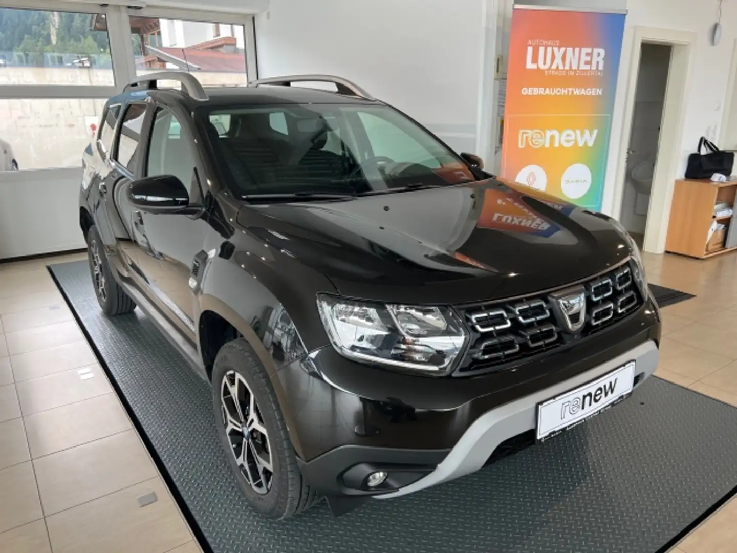 Dacia Duster DusterClebrTCE1504x4 Schwarz - 1
