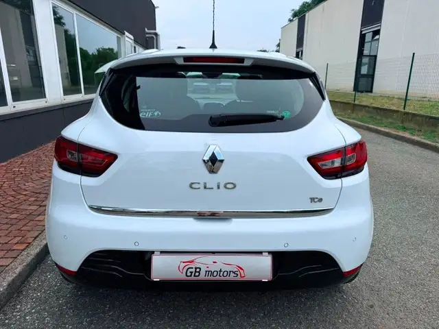 Renault Clio view 5