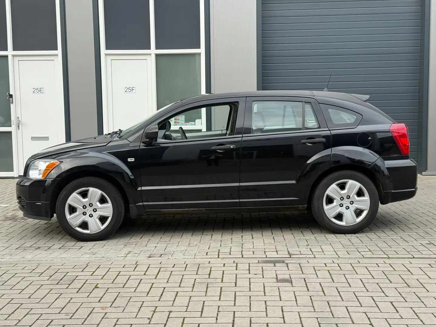 Dodge Caliber 2.0 SE AUTOMAAT Airco Centr boekjes ketting hoorba Schwarz - 2