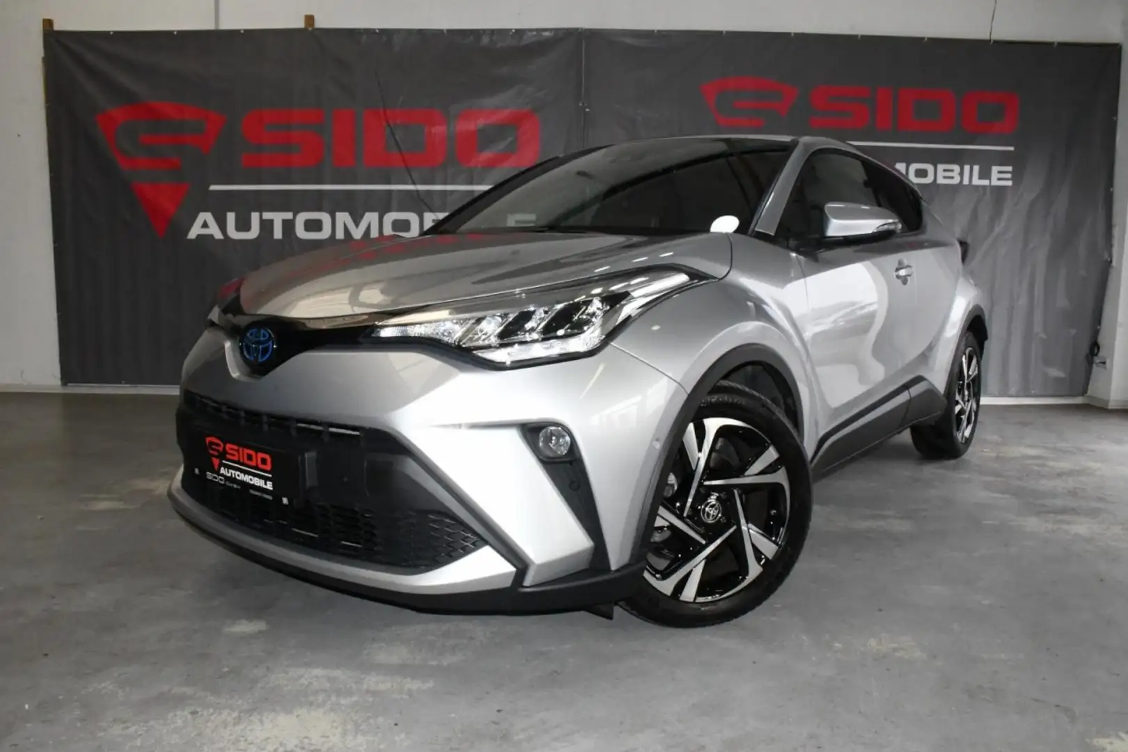 Toyota C-HR 1.8 Hybrid Team D ACC*NAV*CAM*KEY*TW*LK.HZ* Klima Silber - 1
