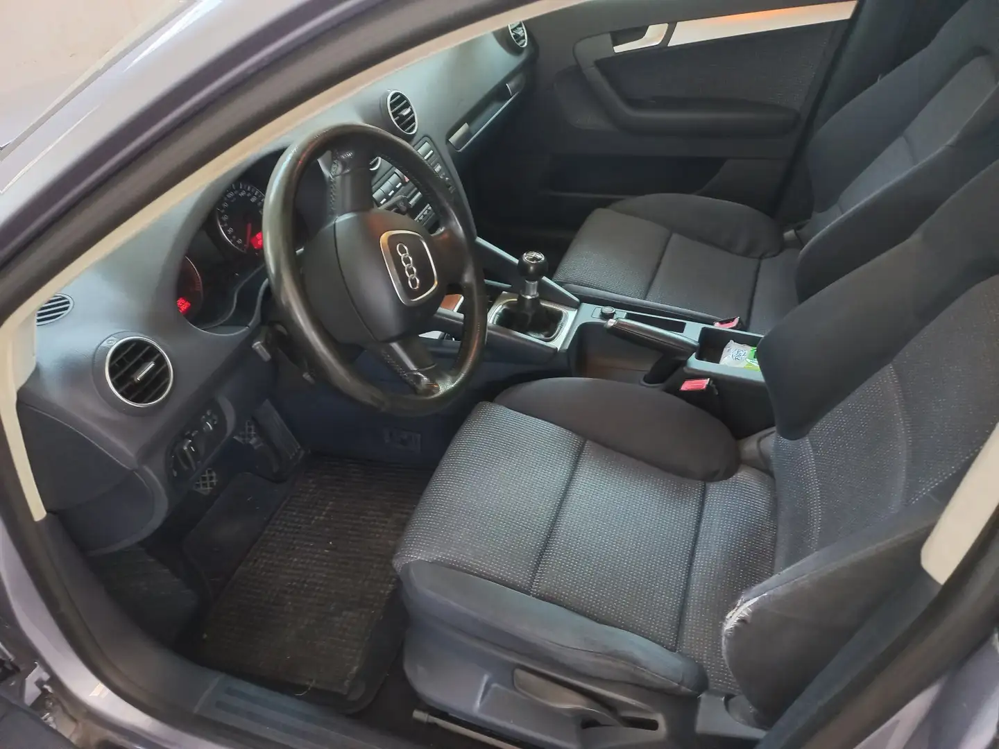 Audi A3 Sportback 2.0 tdi Ambition - 2