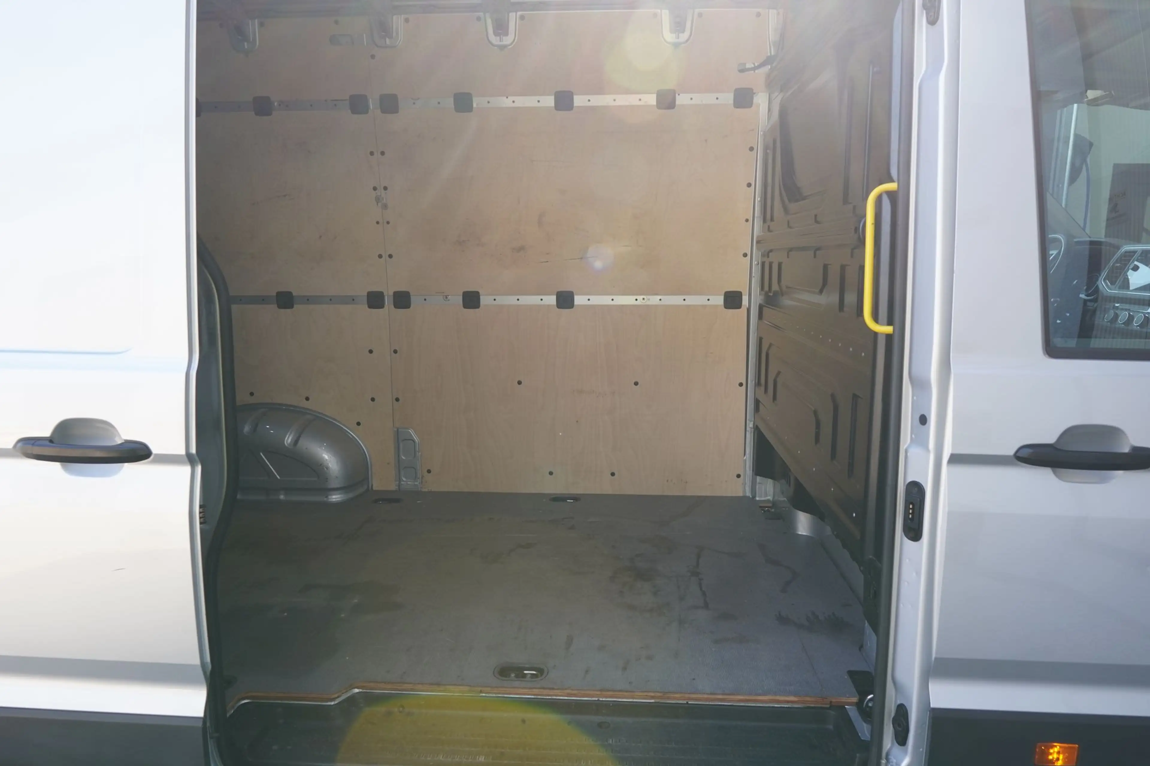 Volkswagen Crafter 2.0 TDI L3H3 "KLIMA*TEMP*NAVI*ST-HEIZ" — photo 19