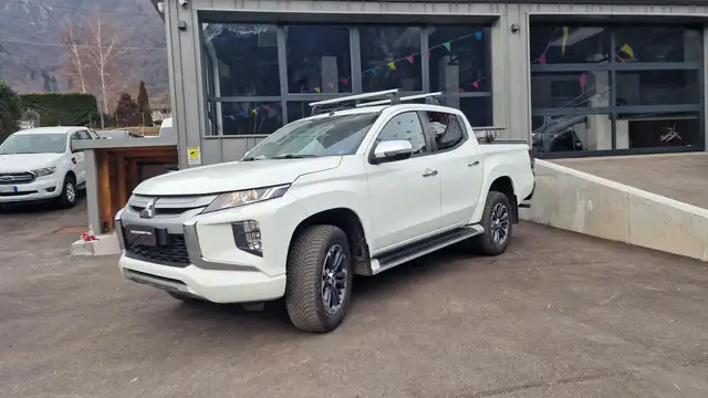 Mitsubishi L200 2.3 D Double Cab NO IVA