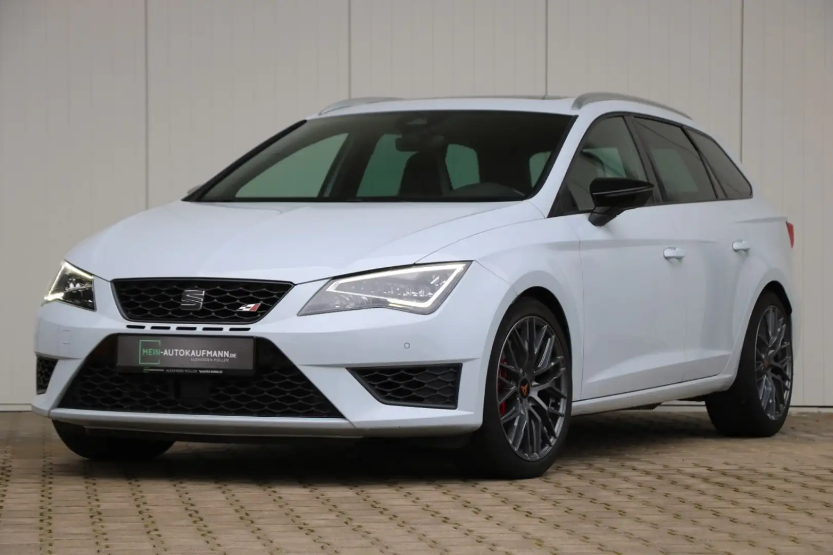 SEAT Leon ST Cupra 290 *PANO*SOUND*RFK*LEDER*NAVI+* Weiß - 1