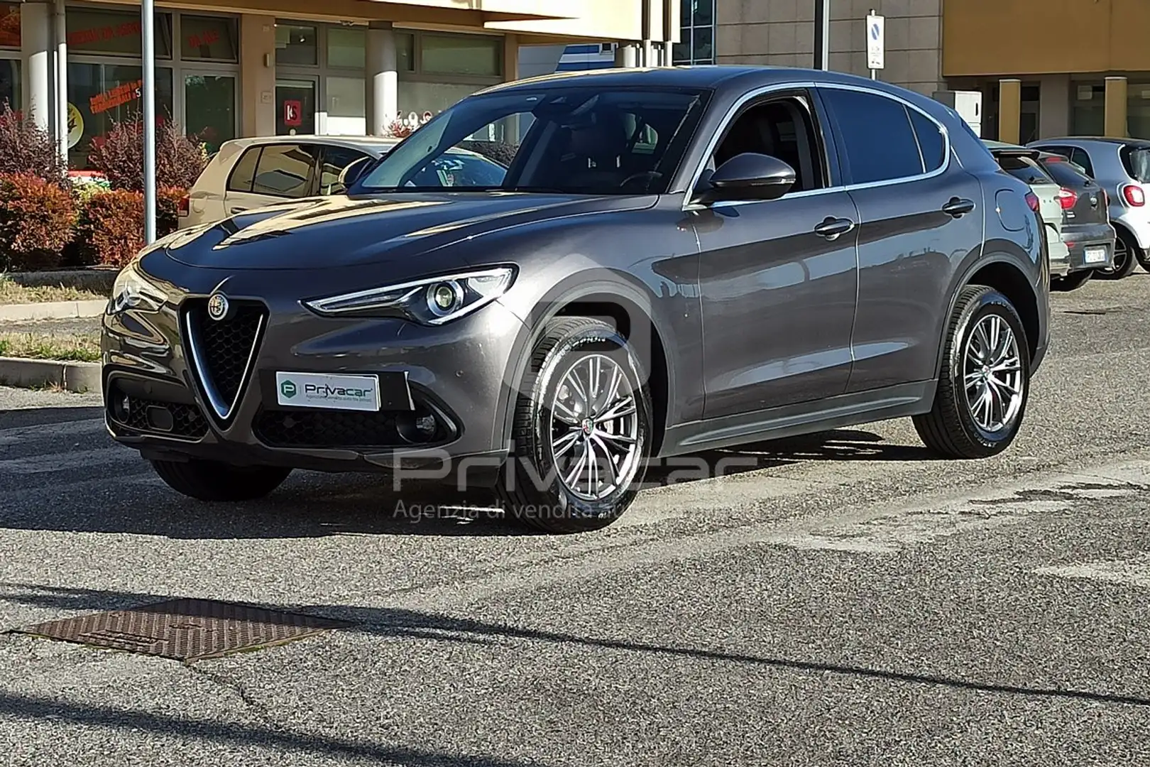Alfa Romeo Stelvio 2.2 Turbodiesel 210 CV AT8 Q4 Executive KM CERTIF Srebrny - 1