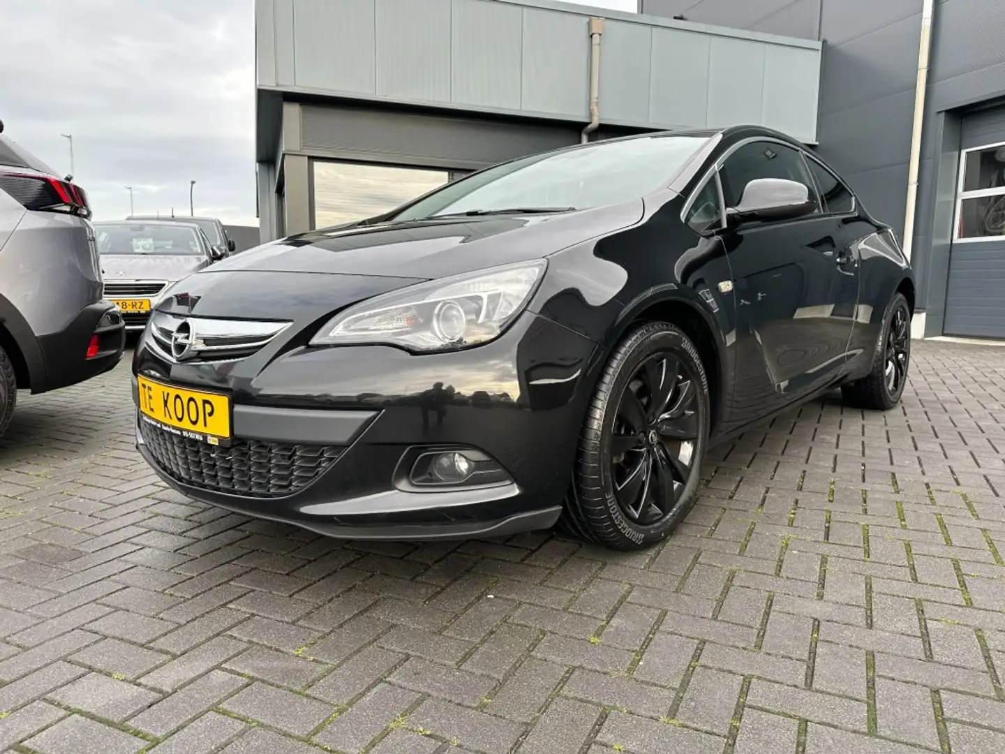 Opel Astra 1.4 Turbo GTC Black Edition Navi 140pk Nero - 1