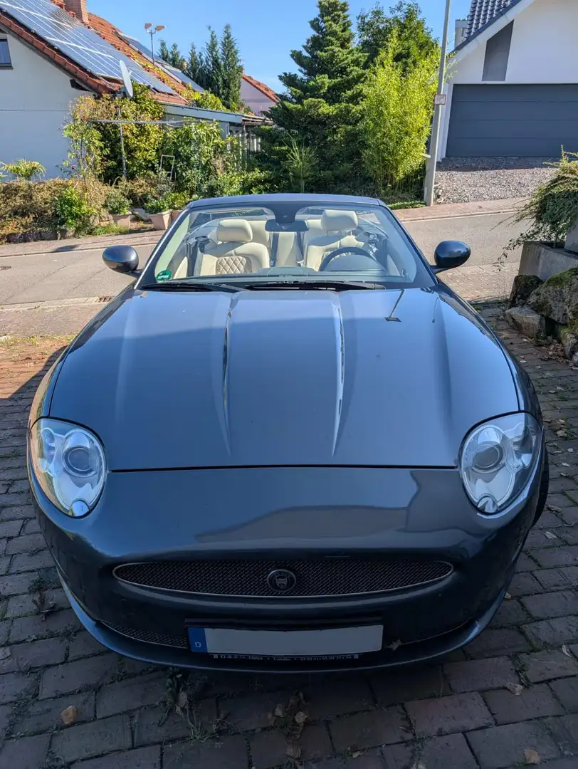 Jaguar XK XK Cabrio 4.2 Cabriolet Grau - 1