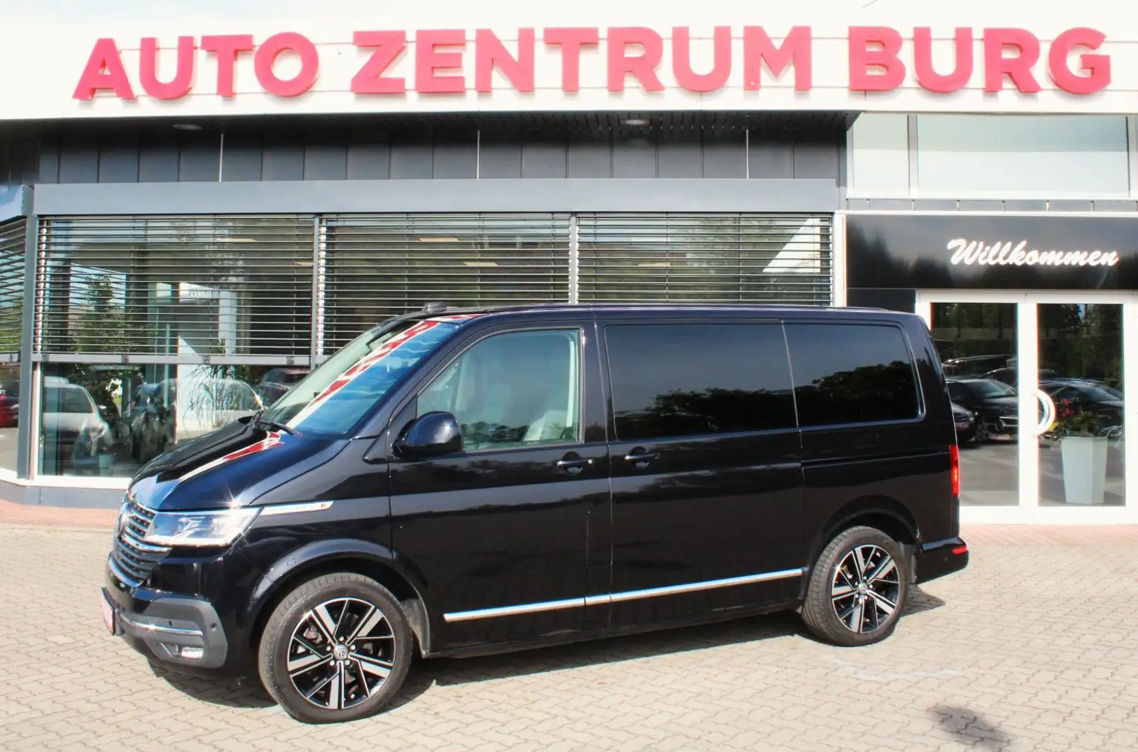 Volkswagen T6 Multivan 6.1 Highline Autom.Leder Standheizun Schwarz - 1