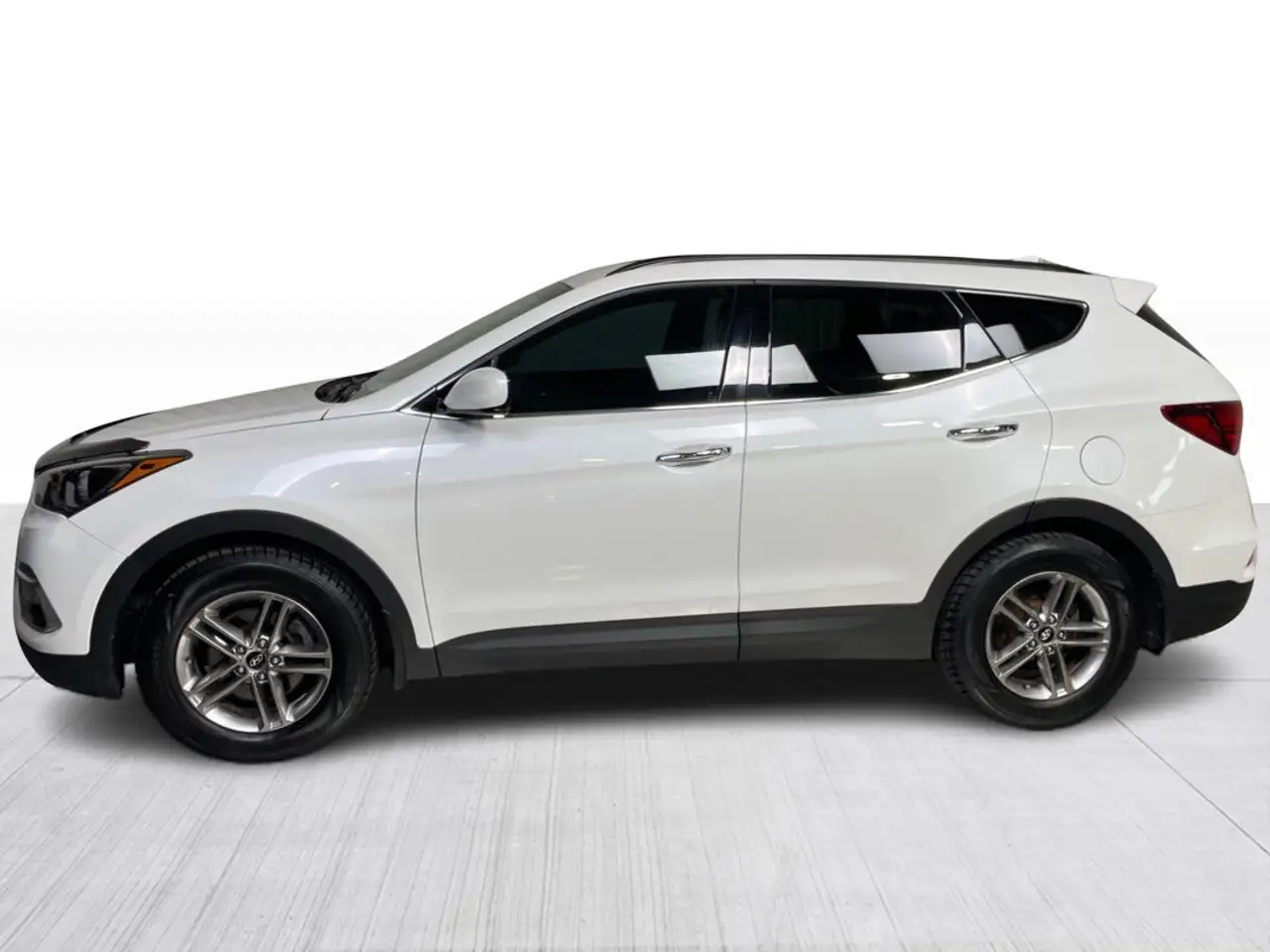 Hyundai SANTA FE photo Hyundai SANTA FE