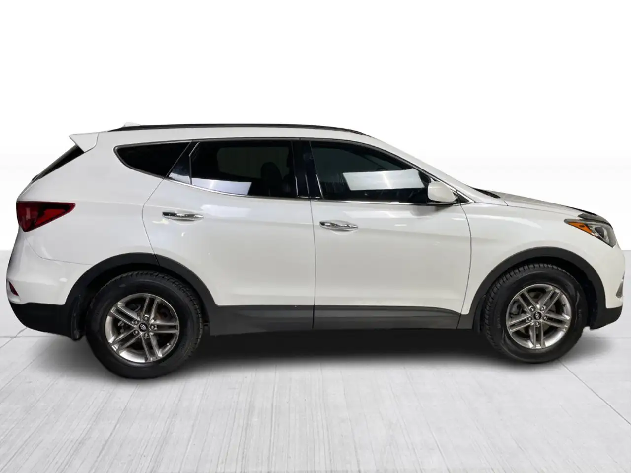 Hyundai SANTA FE photo Hyundai SANTA FE
