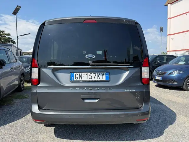 Ford Tourneo Connect view 4