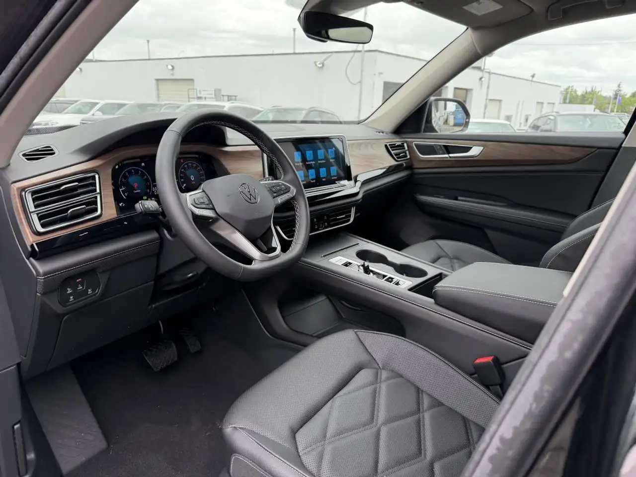 Volkswagen Atlas снимка Volkswagen Atlas