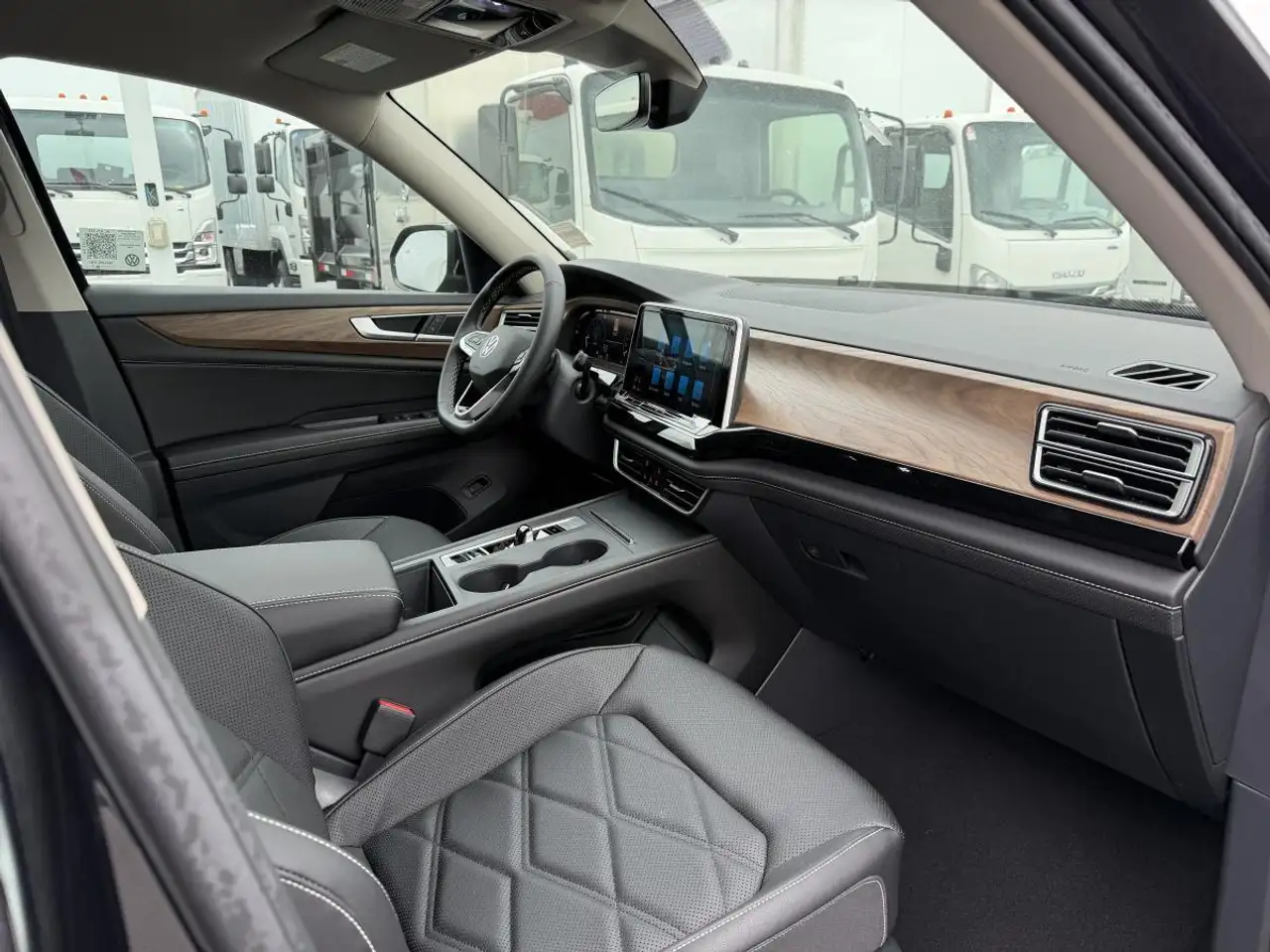 Volkswagen Atlas снимка Volkswagen Atlas