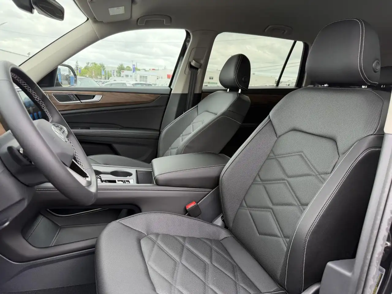 Volkswagen Atlas снимка Volkswagen Atlas