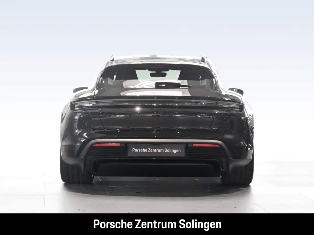 Porsche Taycan Sport Turismo Black Edition PANO Beifahrer SportDe 5