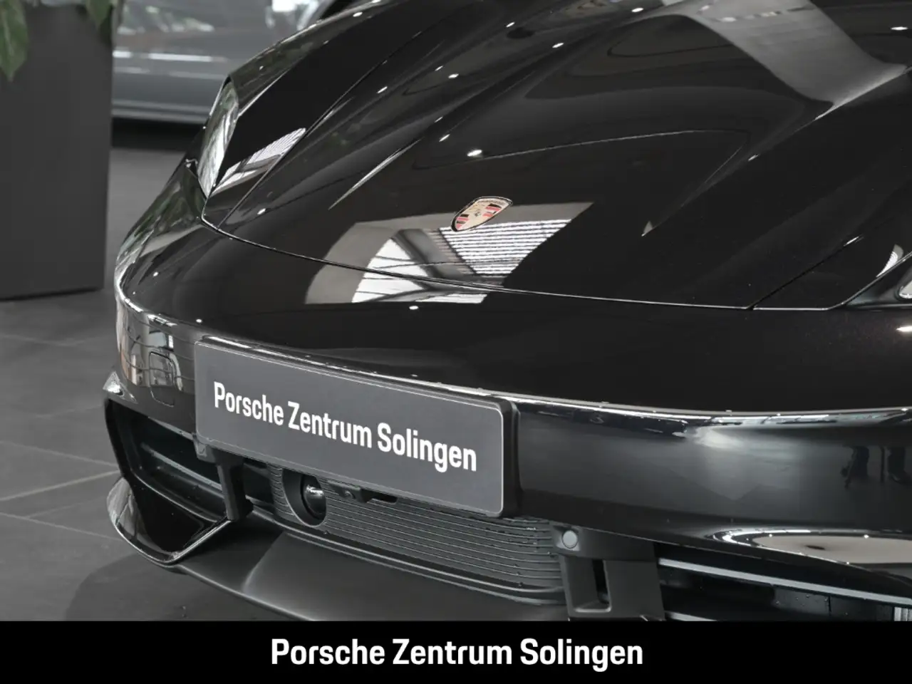 Porsche Taycan Sport Turismo Black Edition PANO Beifahrer SportDe 7