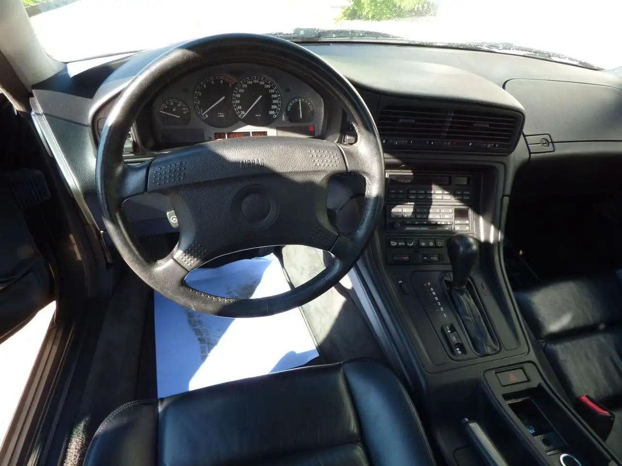 BMW 850 i, foto 12