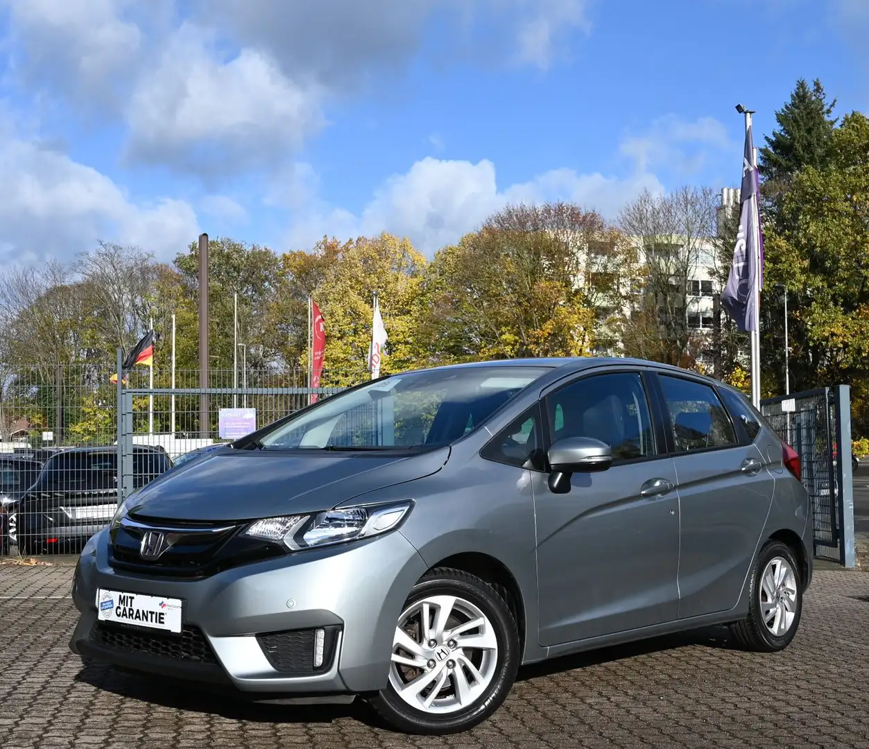Honda Jazz 1.3 i-VTEC Comfort Navi 32tkm 1.Hd 2xPDC Silber - 1
