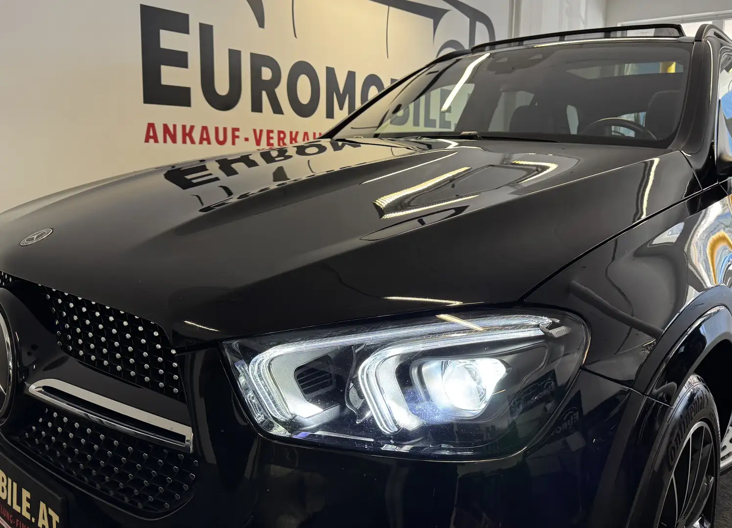 Mercedes-Benz GLE 350 de 4Matic AMG-LINE *PANO*AHK*360*HU*BURMESTER*LED* Schwarz - 2