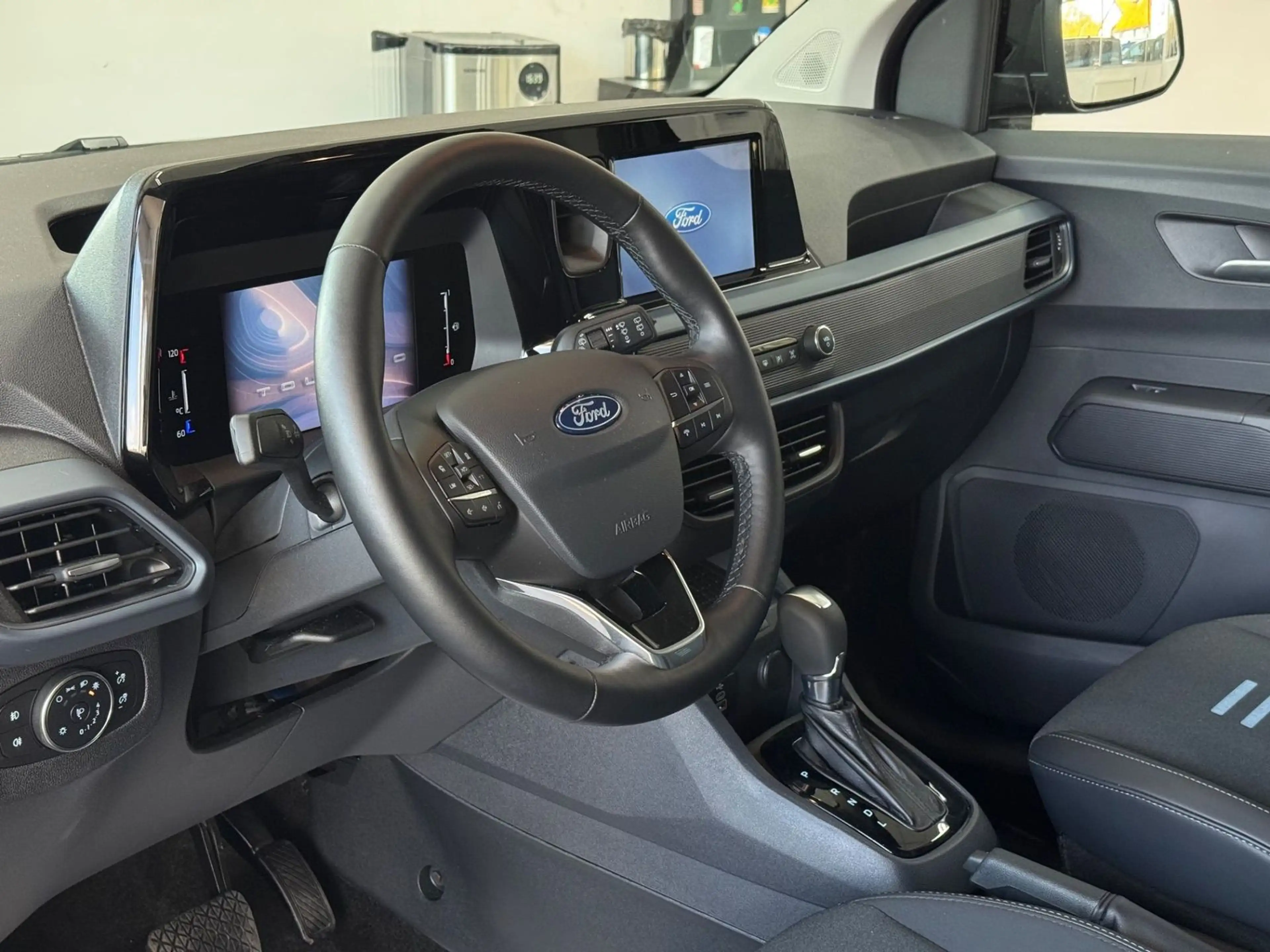 Ford Tourneo Courier Active Behindertengerecht-Rampe — photo 5