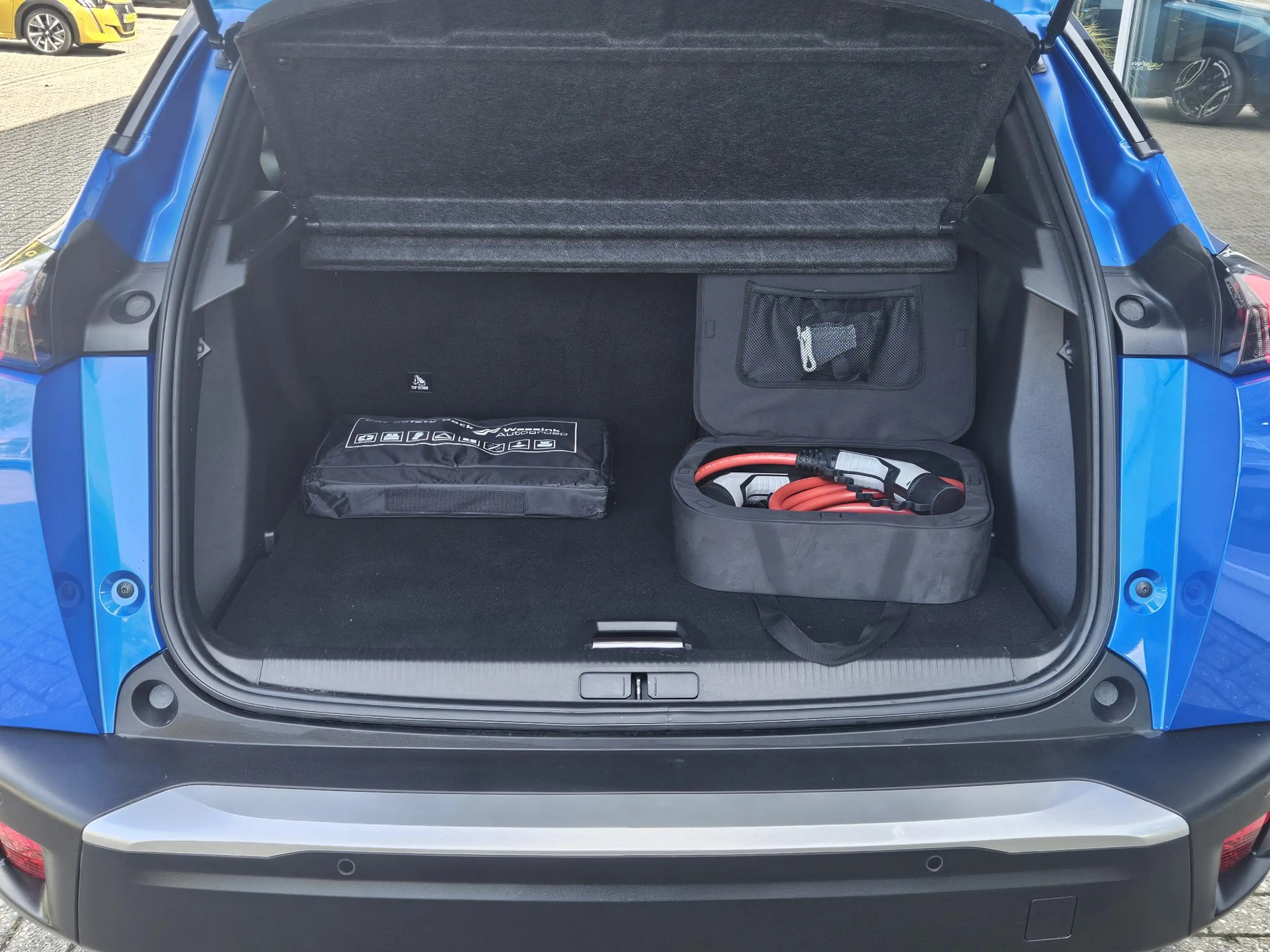 Peugeot e-2008 EV Blue Lease Allure 50 kWh | Cruise Control | Cli — photo 10