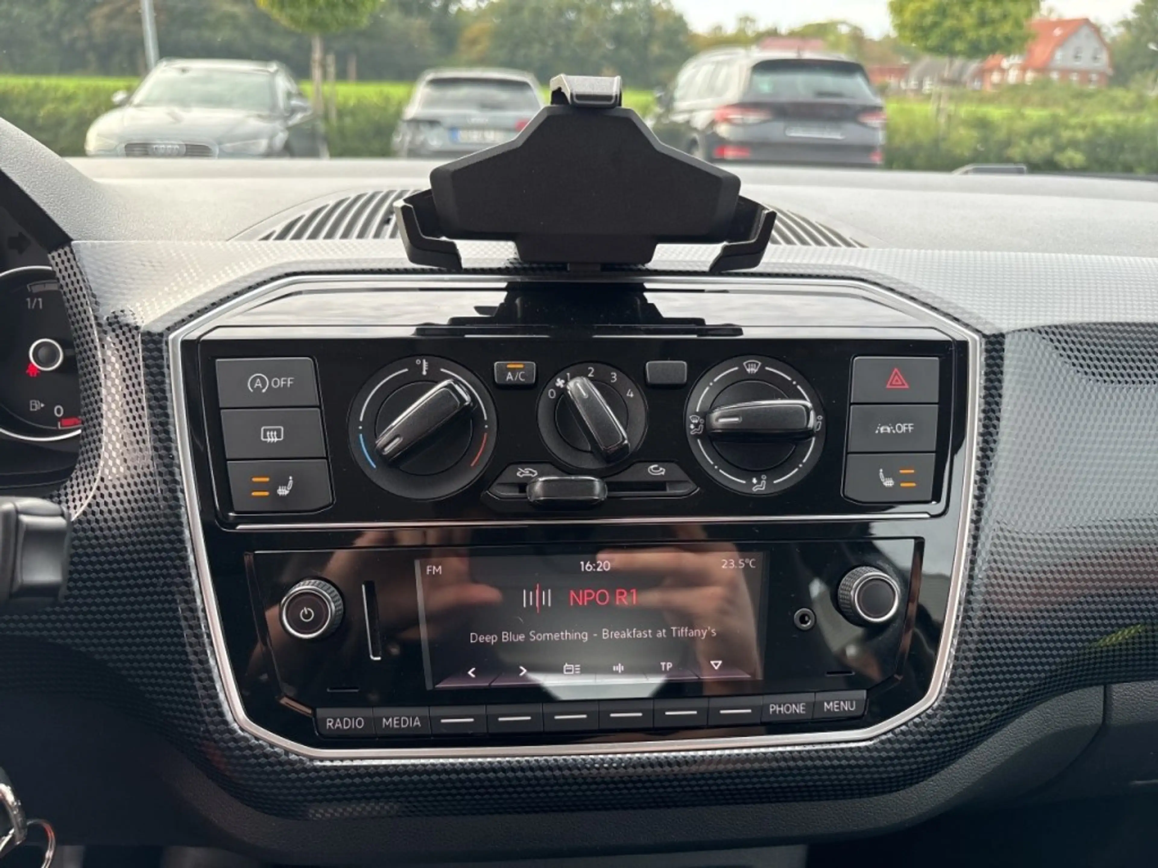 Volkswagen up! 1.0 MOVE UP! CRUISE/STOELVERW/CAMERA/AIRCO — photo 16