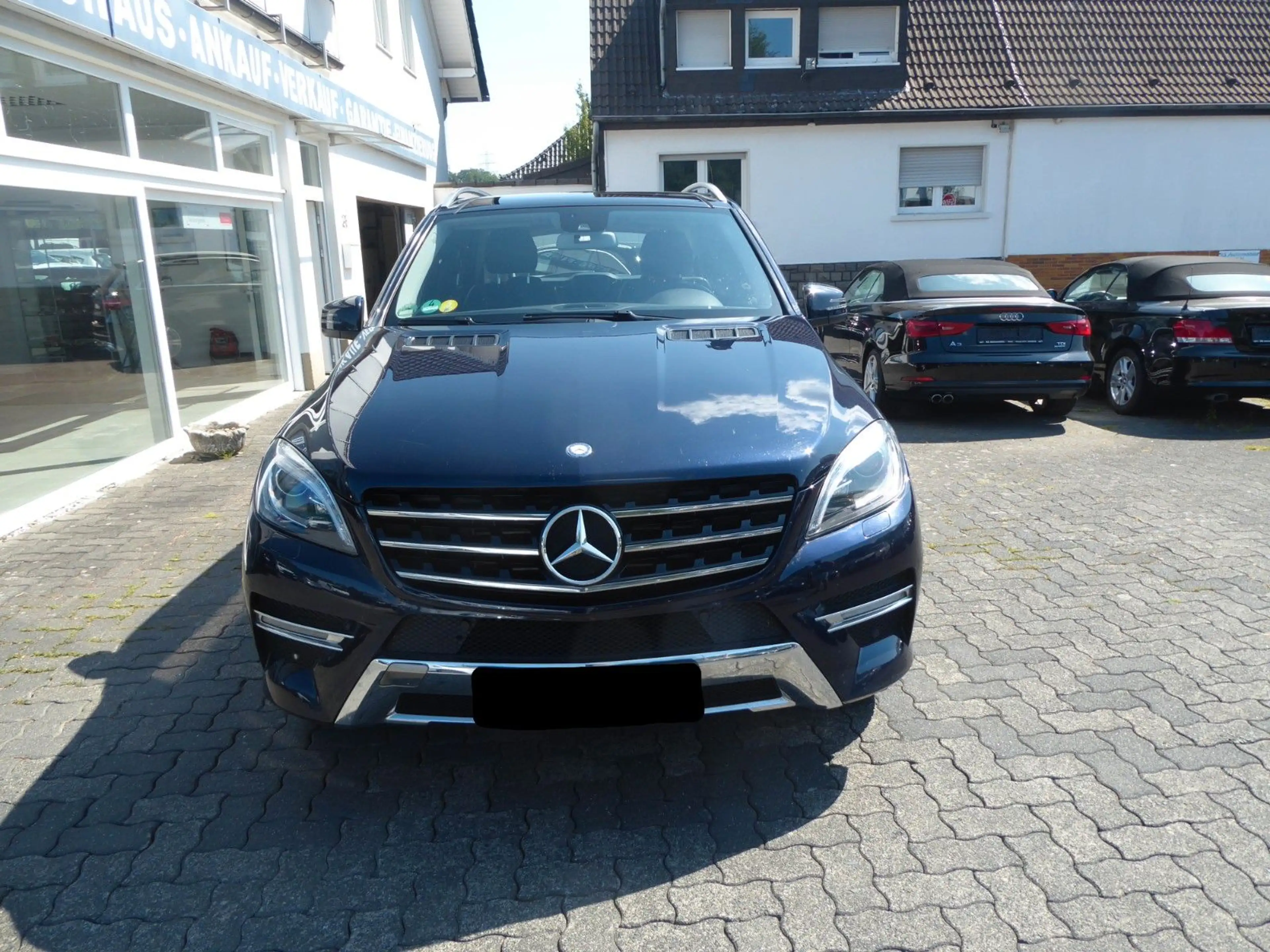 Mercedes-Benz ML 350 CDI BlueTec 4Matic AMG — photo 2