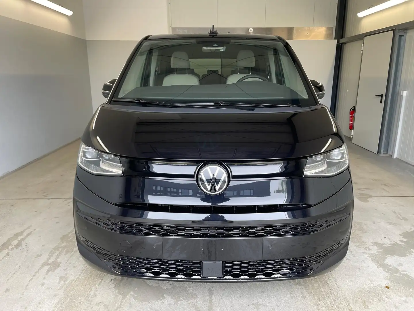 Volkswagen T7 Multivan Business 245PS DSG 4Motion eHybrid Kamera+AHK 1... Schwarz - 2