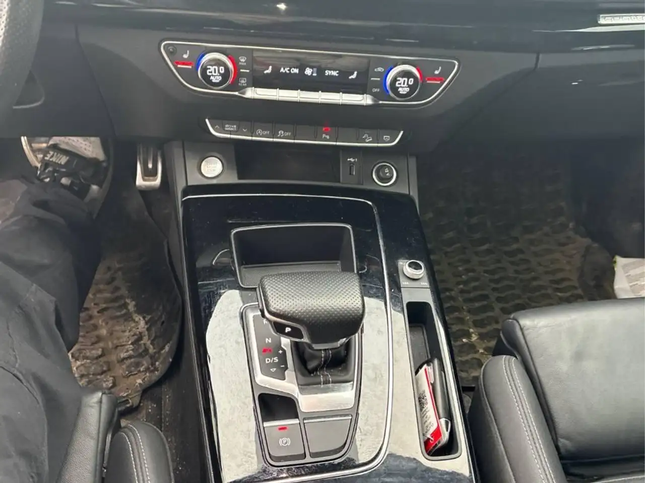 Audi Q5 снимка Audi Q5